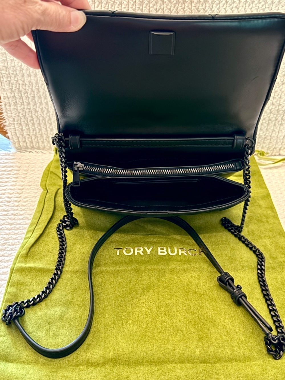 Tory Burch Kira Diamond Quilt Small Shoulder Bag Black 154706 NWT - Picture 3 of 11